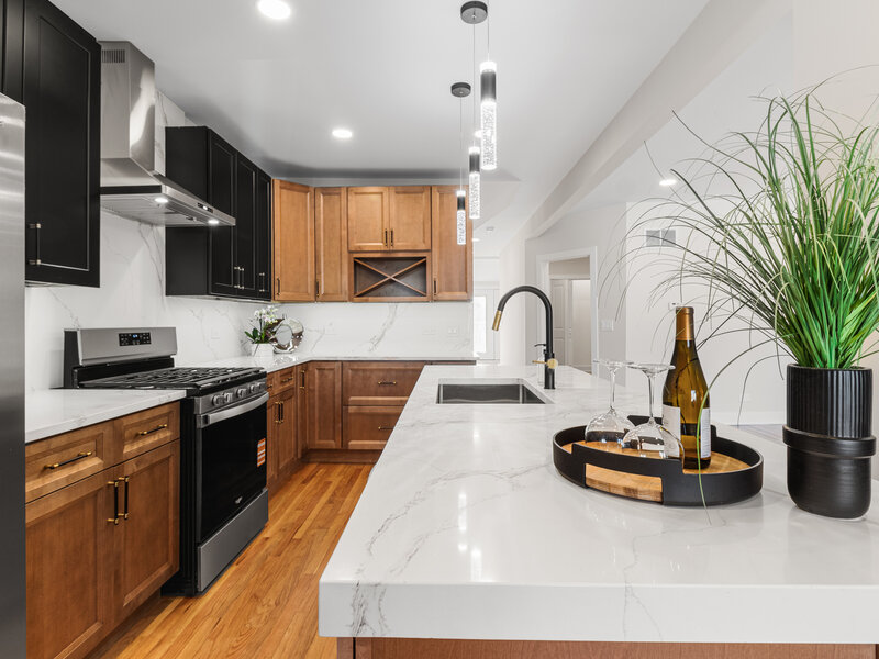 4256 N Monitor Avenue Chicago IL 60634