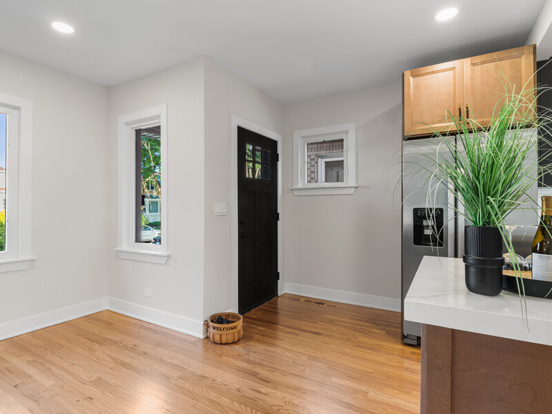 4256 N Monitor Avenue Chicago IL 60634