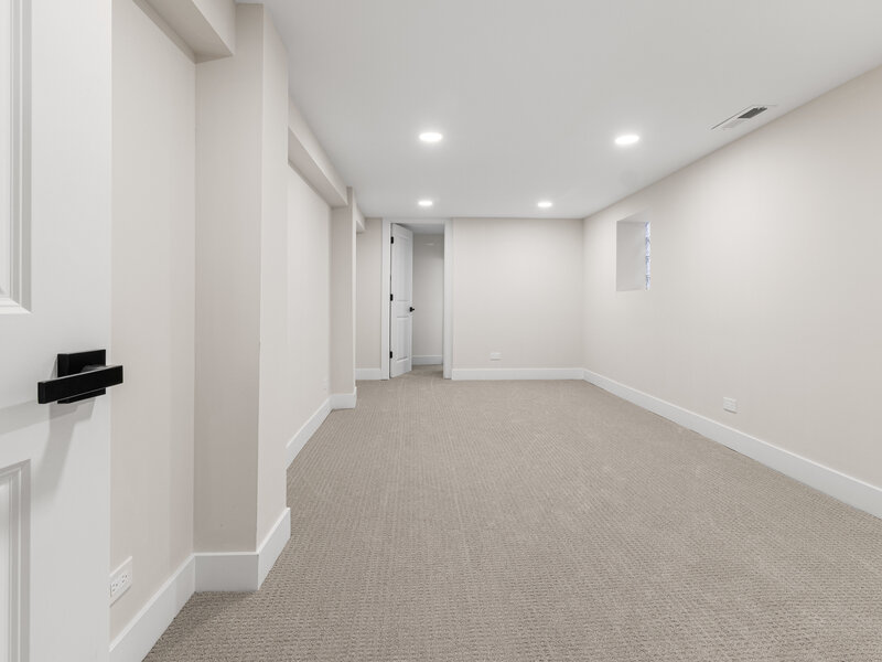 4256 N Monitor Avenue Chicago IL 60634