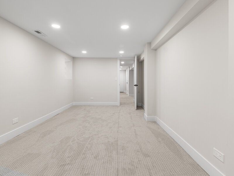 4256 N Monitor Avenue Chicago IL 60634