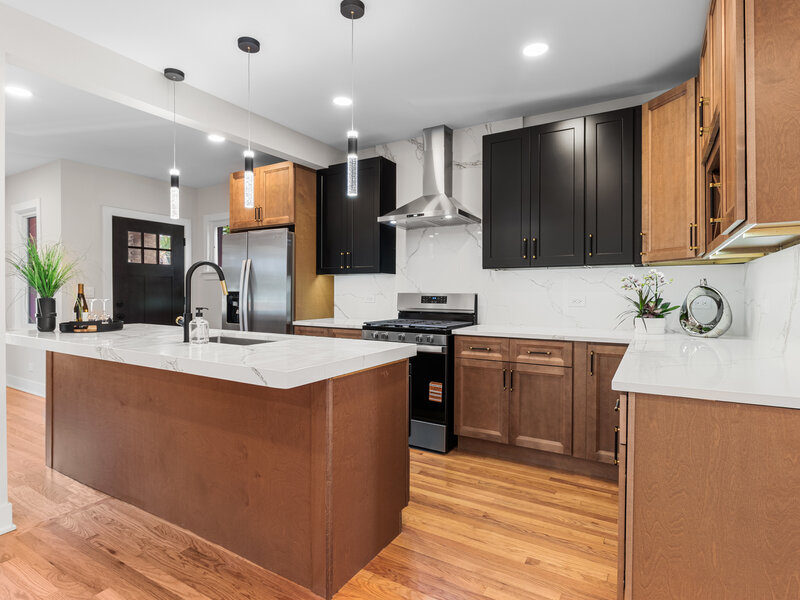 4256 N Monitor Avenue Chicago IL 60634
