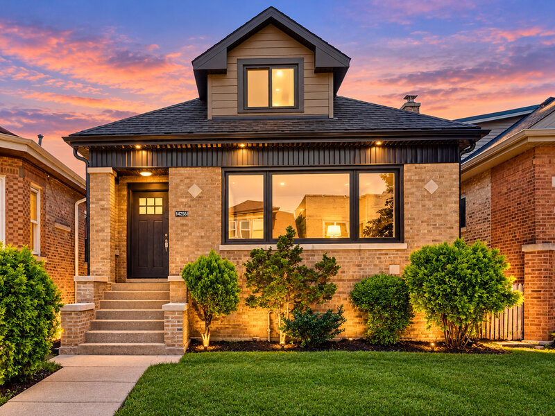 4256 N Monitor Avenue Chicago IL 60634