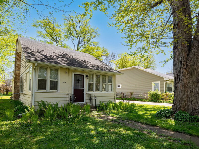 105 Edgewood Avenue Crystal Lake IL 60014