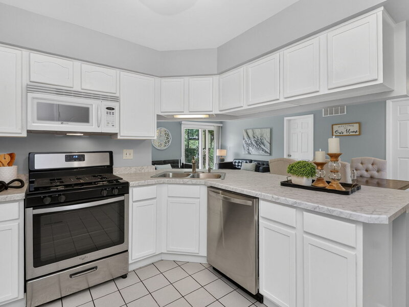 363 Pembroke Lane Glen Ellyn IL 60137