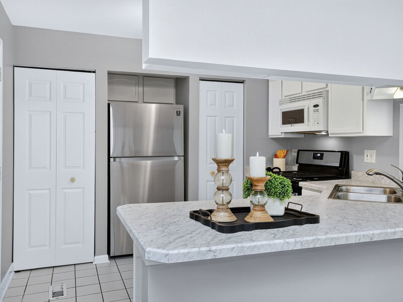 363 Pembroke Lane Glen Ellyn IL 60137