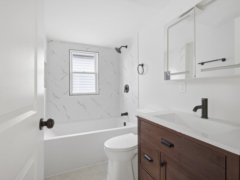 3947 N Neva Avenue Chicago IL 60634
