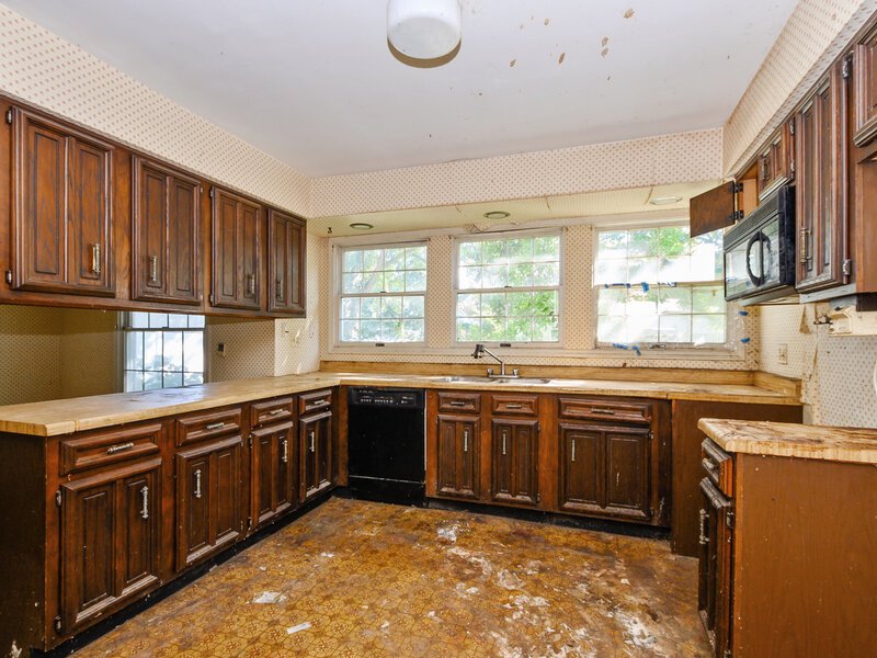 130 Westhampton Court Aurora IL 60504