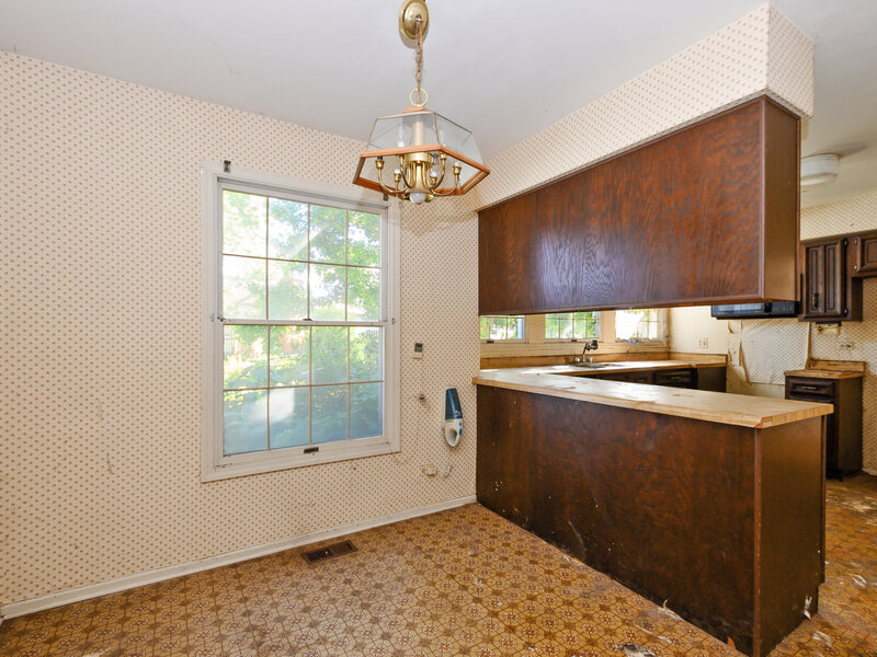 130 Westhampton Court Aurora IL 60504
