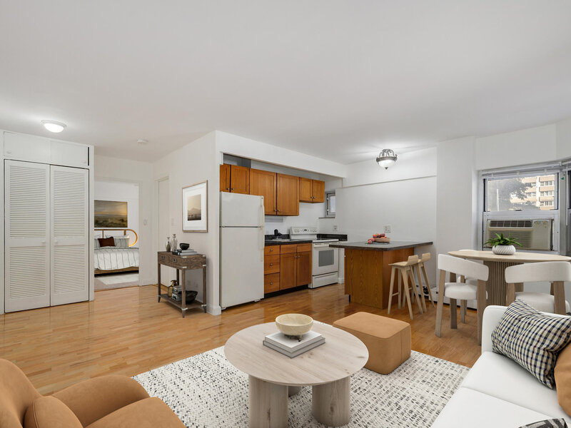 4970 N Marine Drive Chicago IL 60640