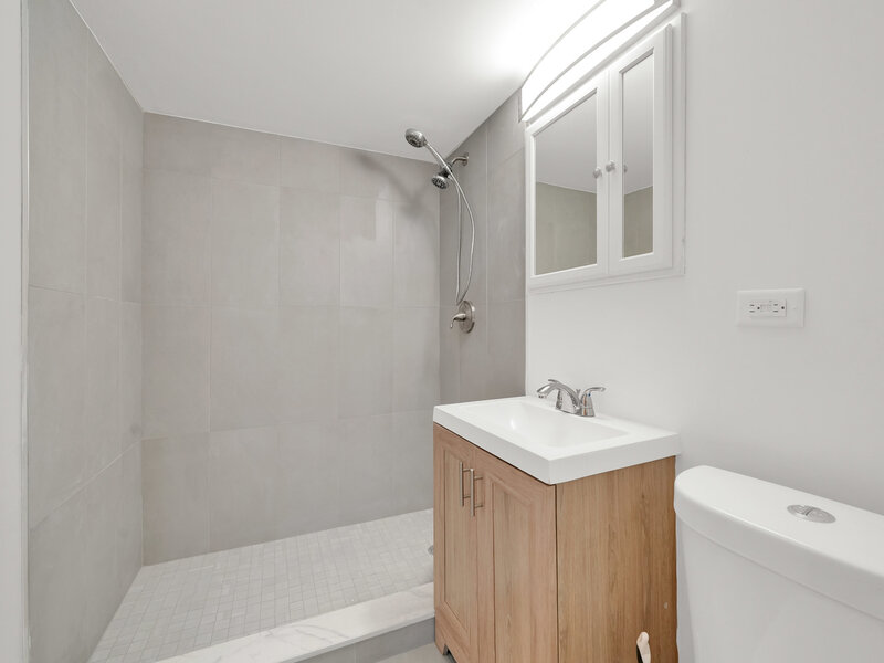5209 S Leclaire Avenue Chicago IL 60638