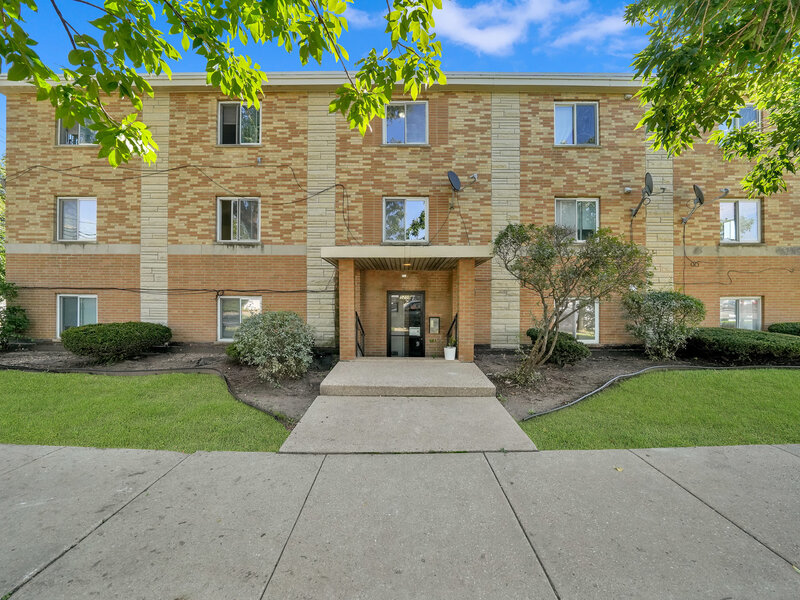 5209 S Leclaire Avenue Chicago IL 60638