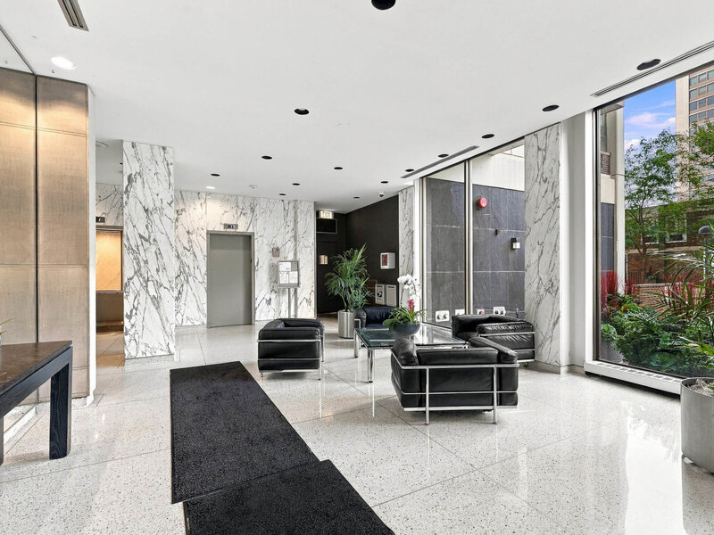 1460 N Sandburg Terrace Chicago IL 60610