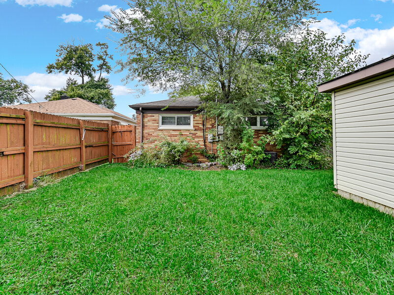 14905 Edbrooke Avenue Dolton IL 60419