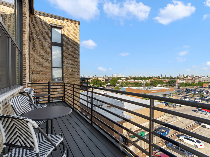 2614 N Clybourn Avenue Chicago IL 60614