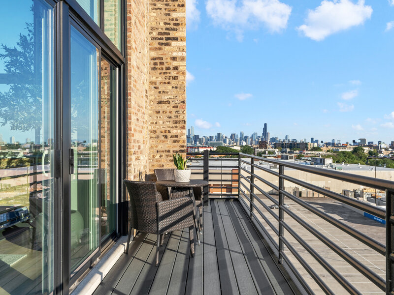 2614 N Clybourn Avenue Chicago IL 60614