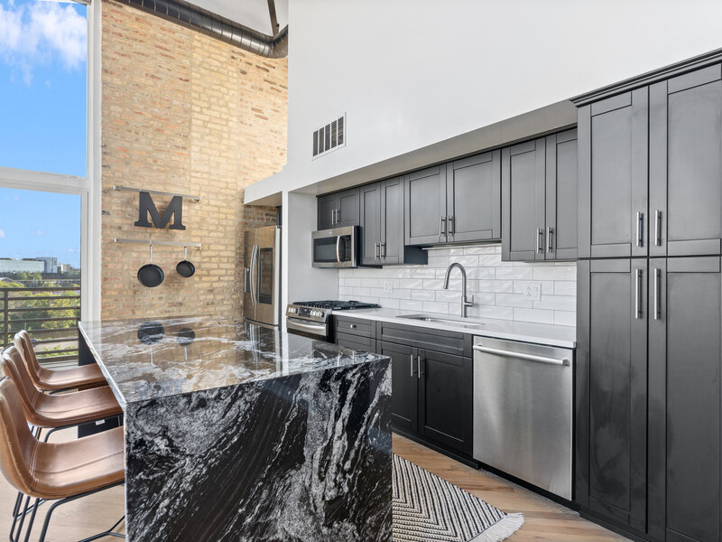 2614 N Clybourn Avenue Chicago IL 60614