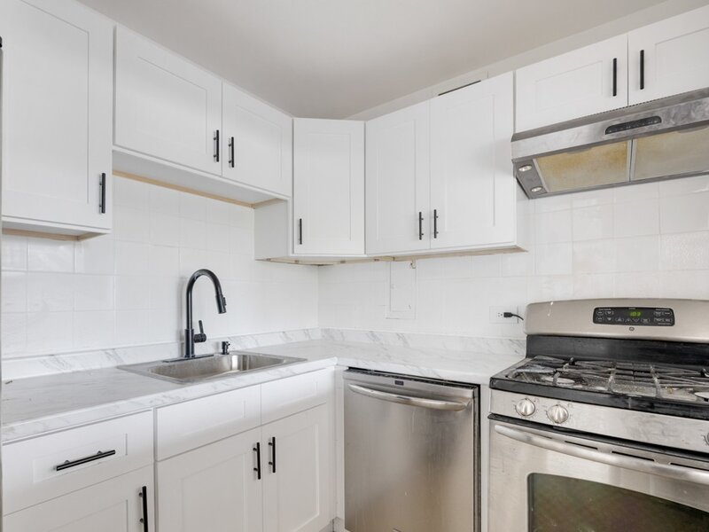1451 E 55th Street Chicago IL 60615