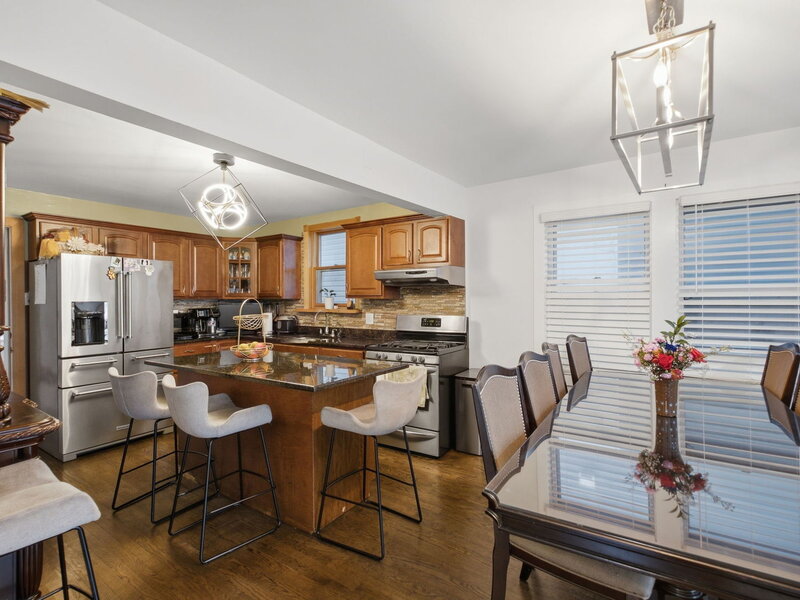 4918 W Winnemac Avenue Chicago IL 60630