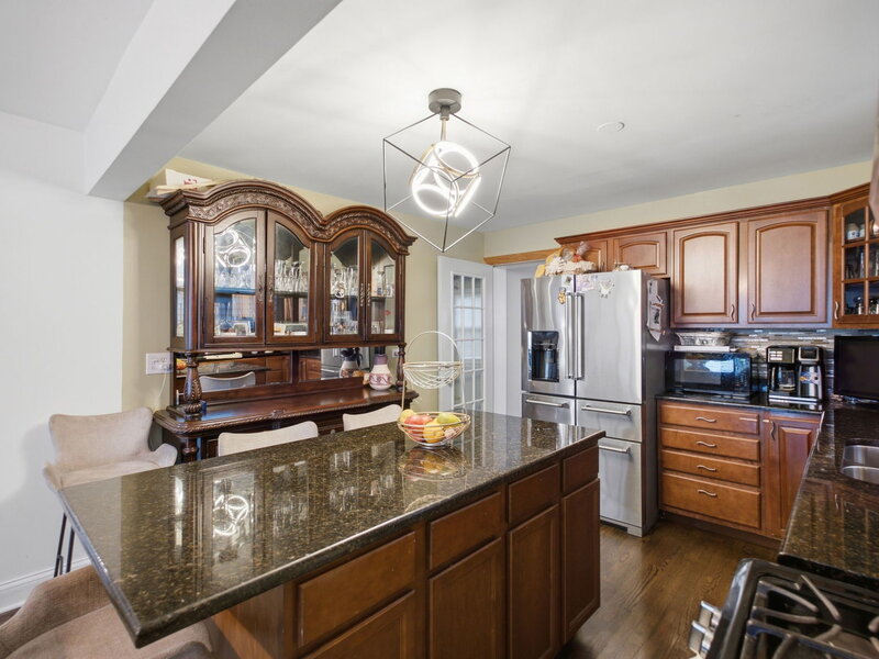 4918 W Winnemac Avenue Chicago IL 60630