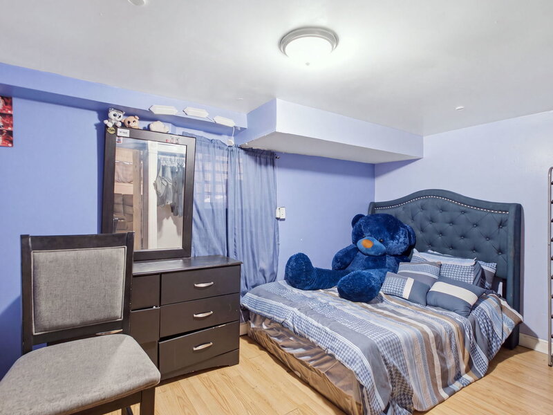 4918 W Winnemac Avenue Chicago IL 60630