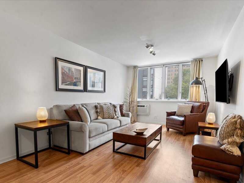 1419 N State Parkway Chicago IL 60610