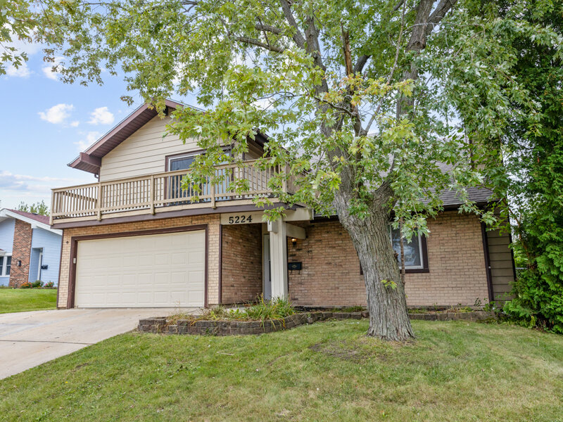 5224 Arlington Circle Hanover Park IL 60133