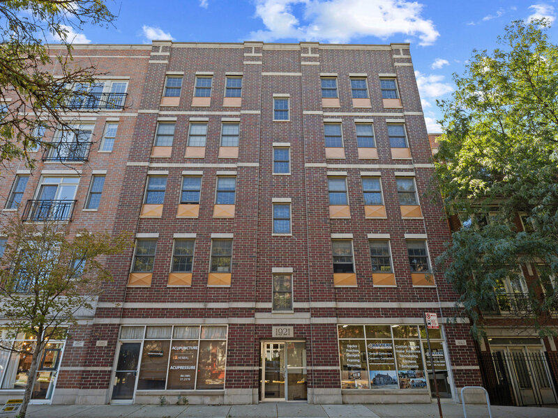 1921 W Diversey Parkway Chicago IL 60614