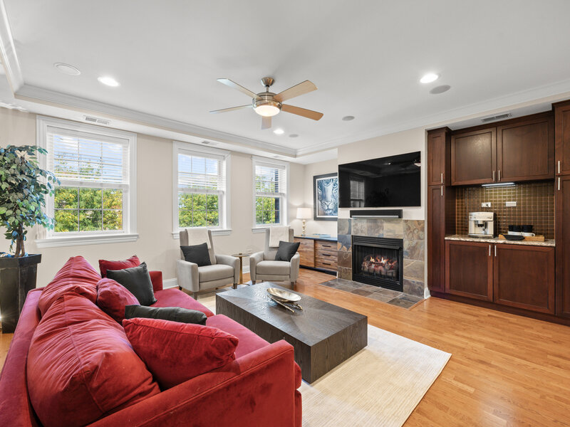 1921 W Diversey Parkway Chicago IL 60614