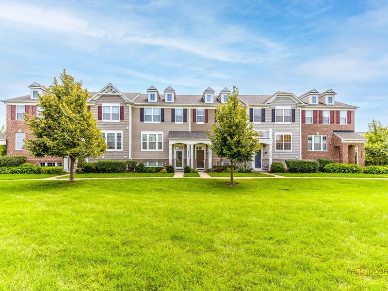 3211 Coral Lane Glenview IL 60026
