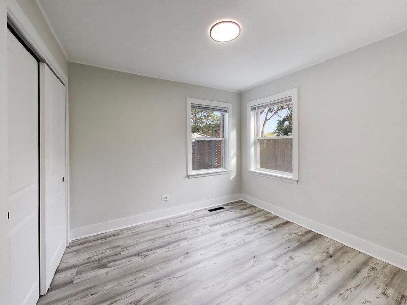 48 N Pleasant Road Lake Zurich IL 60047