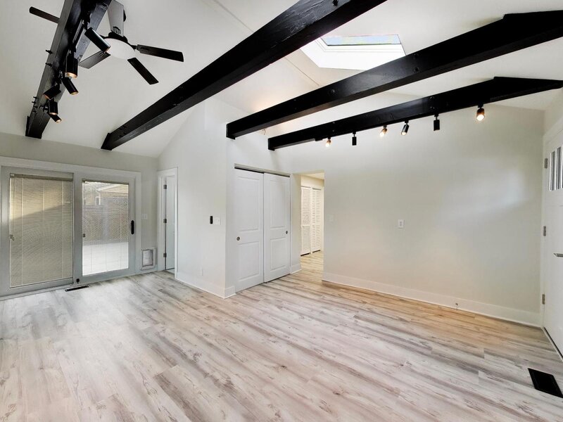 48 N Pleasant Road Lake Zurich IL 60047