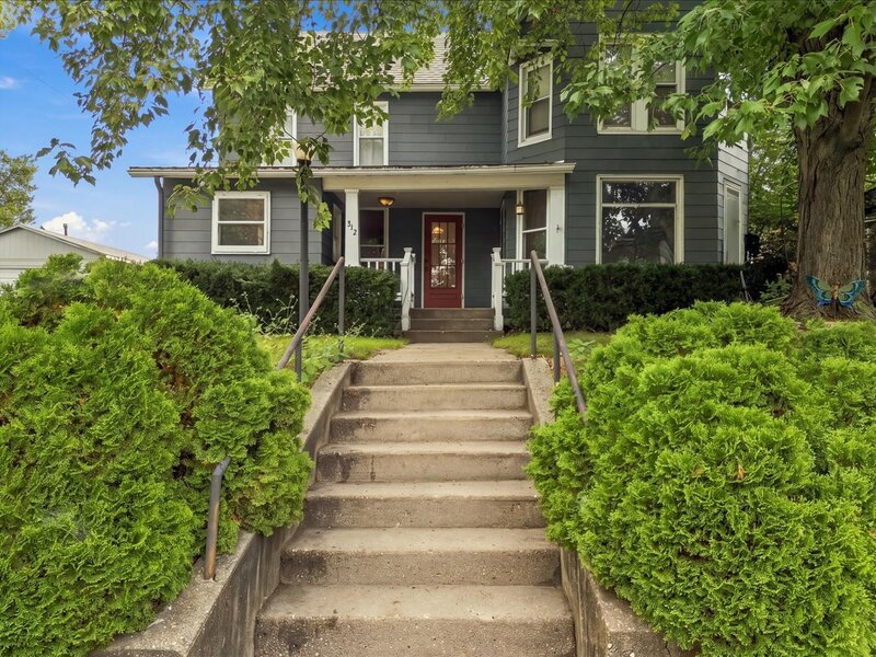 312 S Dement Avenue Dixon IL 61021