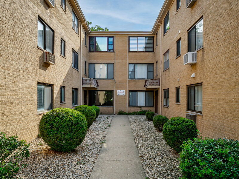 3141 N Elm Street River Grove IL 60171