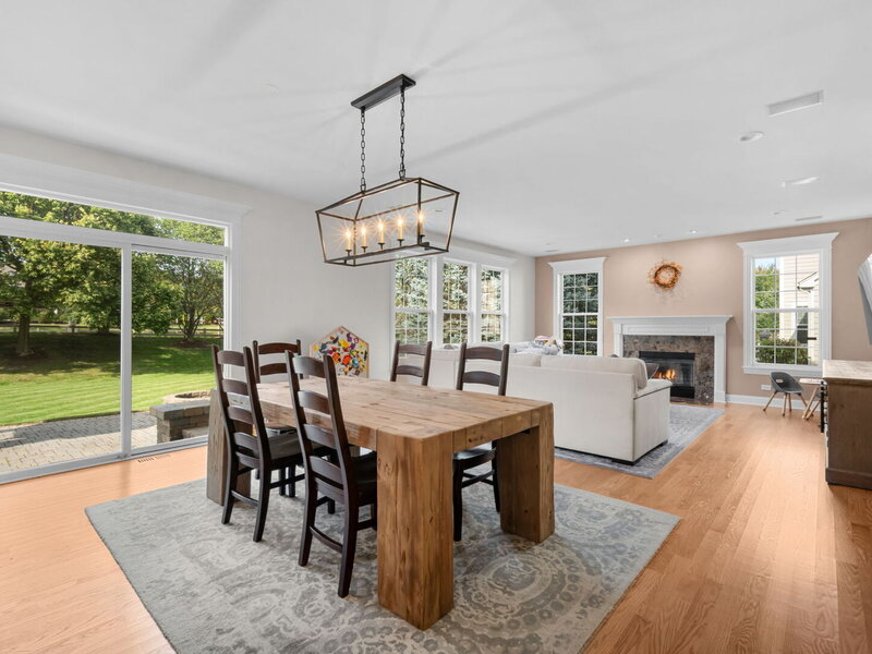 308 Comstock Drive Elgin IL 60124