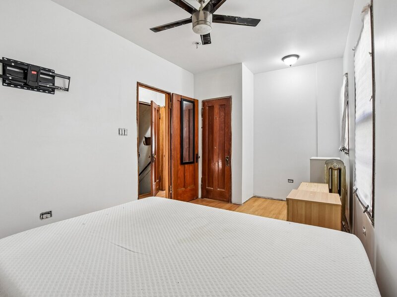 7918 S Luella Avenue Chicago IL 60617