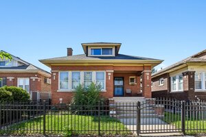 Photo of 7918 S Luella Avenue Chicago IL 60617