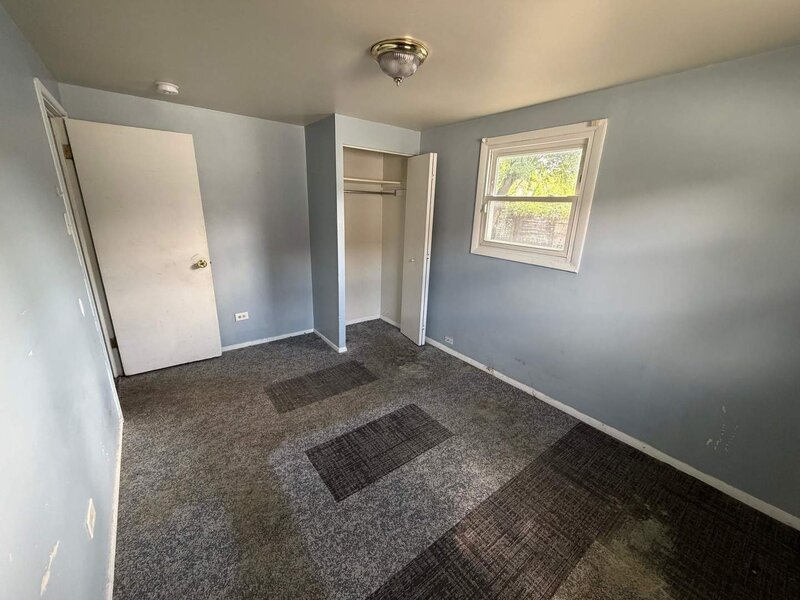 3227 Nelson Avenue Robbins IL 60472