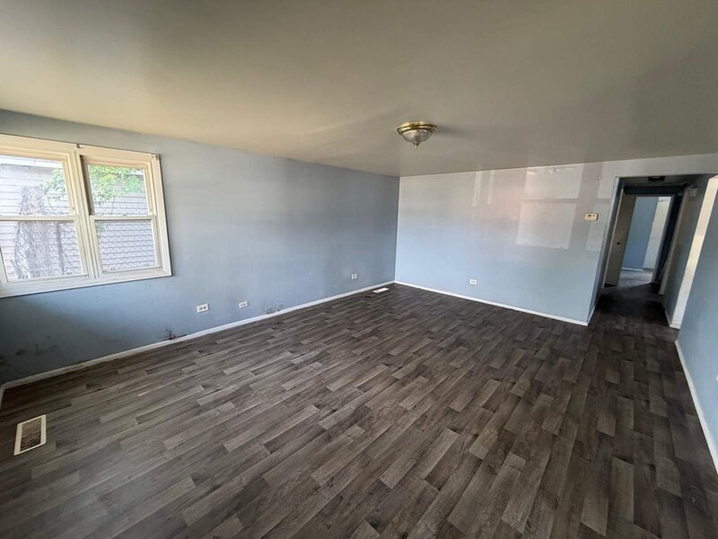 3227 Nelson Avenue Robbins IL 60472