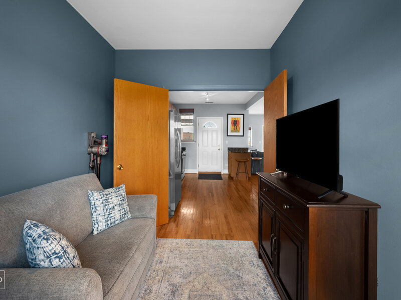2546 W George Street Chicago IL 60618