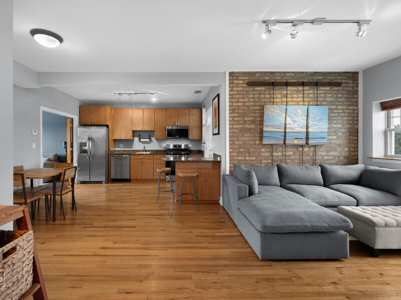 2546 W George Street Chicago IL 60618