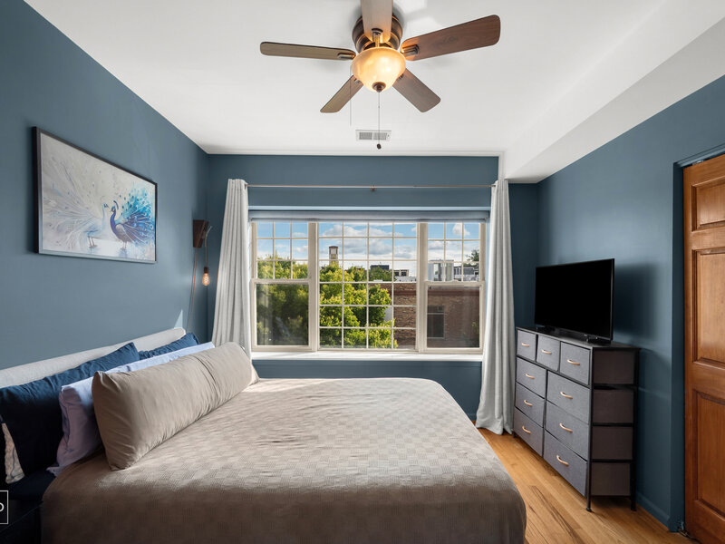 2546 W George Street Chicago IL 60618