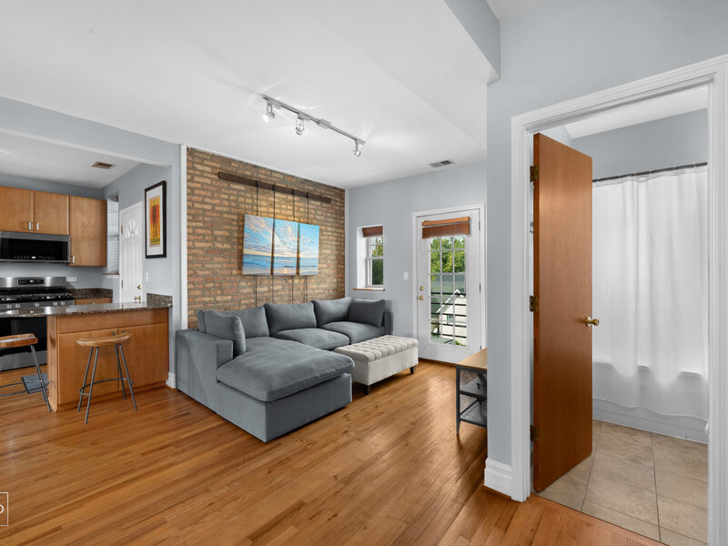 2546 W George Street Chicago IL 60618