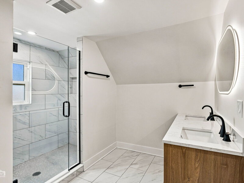 5722 W Grover Street Chicago IL 60630