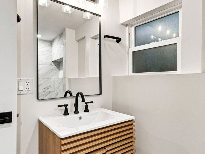 5722 W Grover Street Chicago IL 60630