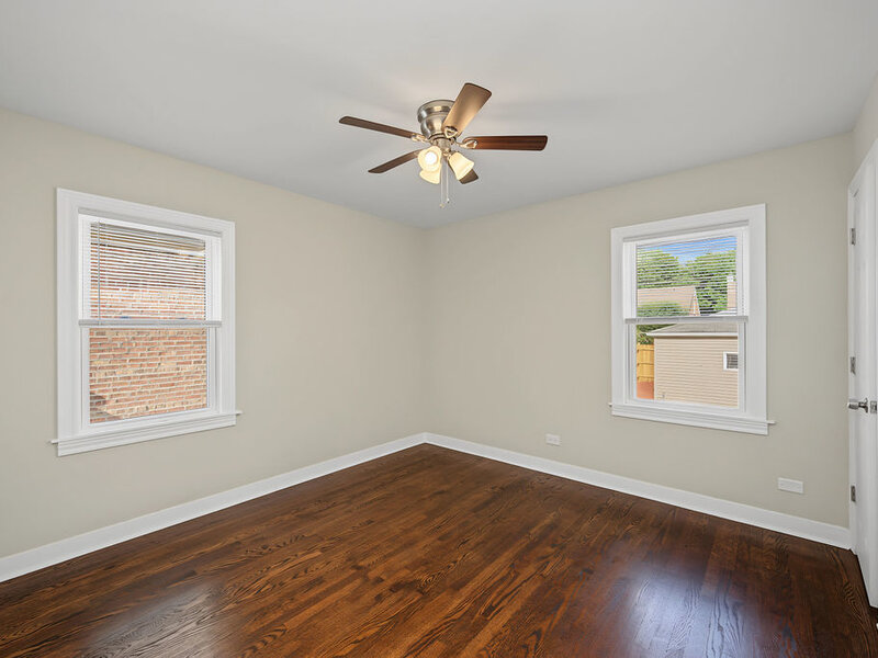 11325 S Avenue H Chicago IL 60617