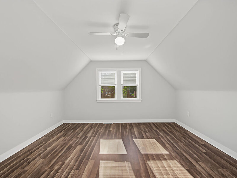 11325 S Avenue H Chicago IL 60617
