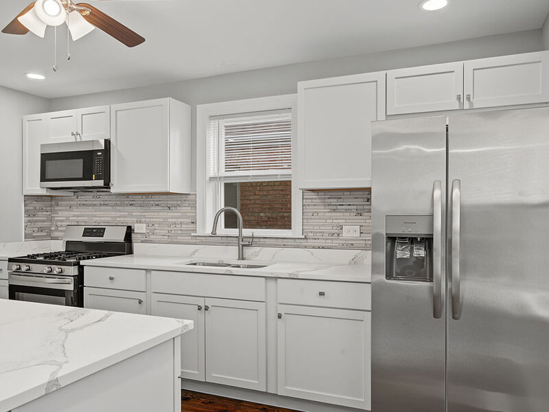 11325 S Avenue H Chicago IL 60617