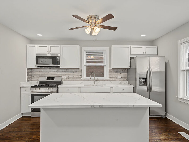 11325 S Avenue H Chicago IL 60617