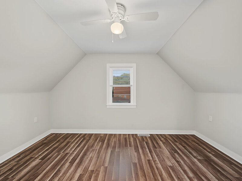 11325 S Avenue H Chicago IL 60617