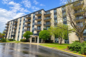 Photo of 9128 W Terrace Drive Niles IL 60714 Unit 4F